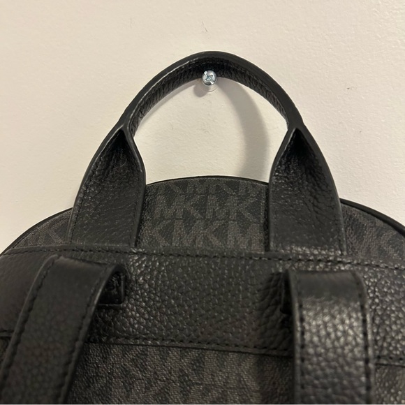 MICHAEL KORS SIGNATURE LOGO BLACK ON BLACK BACKPACK SILVER DETAILS FAUX LEATHER - Picture 6 of 13